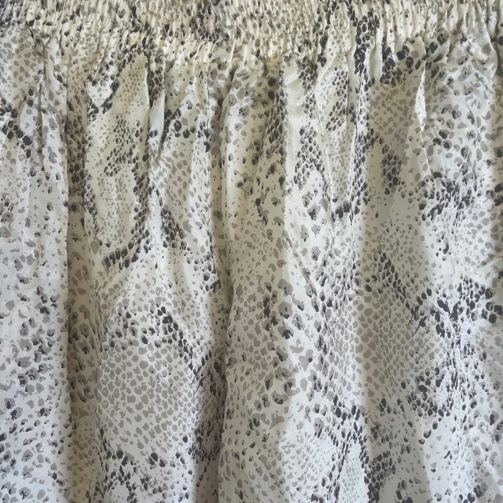 I.B. Diffusion Women's Silk Pull-on Pants Size M Snake Print Elastic Waist - Picture 4 of 13